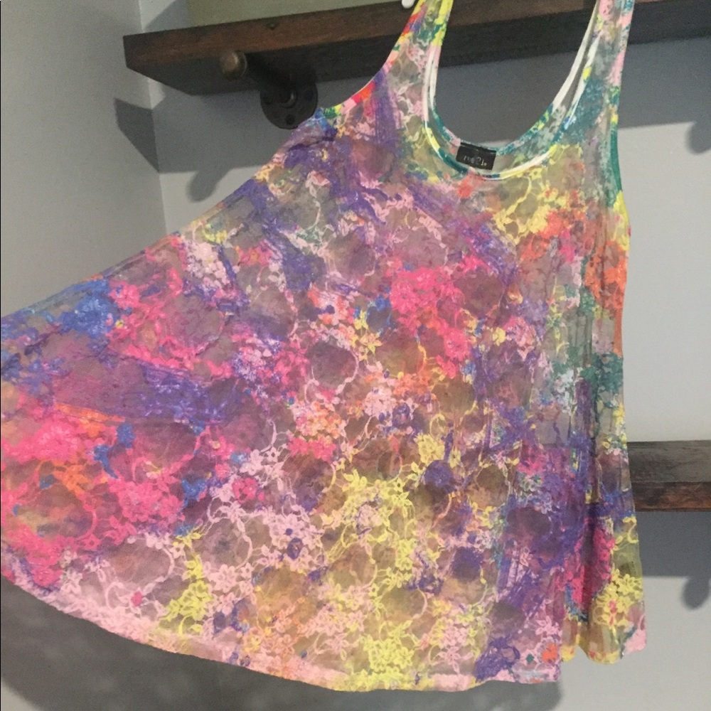 Small. Rue 21. - Picture 2 of 6